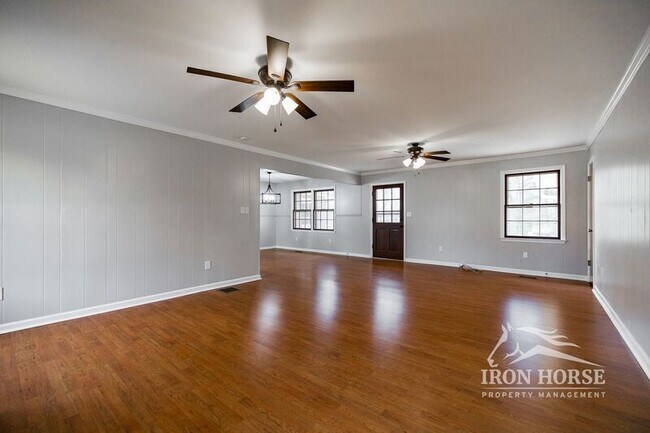 Building Photo - 2591 Clotfelter Rd