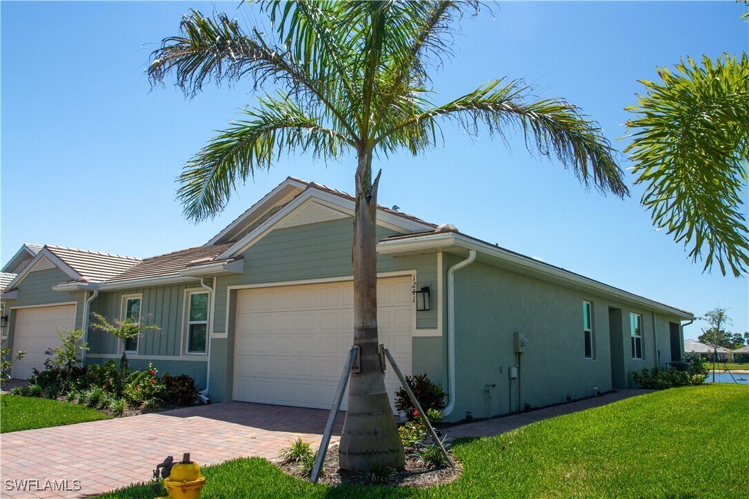 Foto principal - 1241 Enbrook Lp
