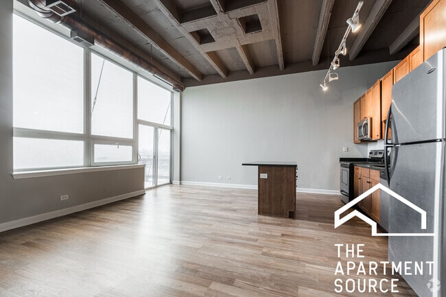 Building Photo - 4131 W Belmont Ave
