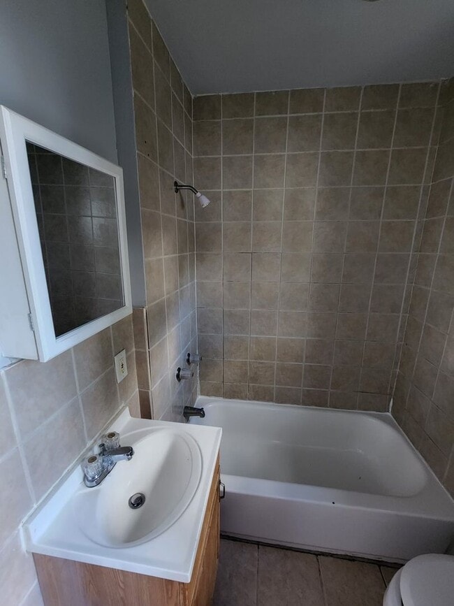 Foto del edificio - 2 Bedroom House- Ready for move in!