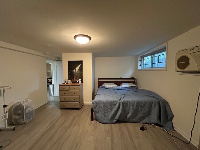 Foto del edificio - 3144 N Southport Ave