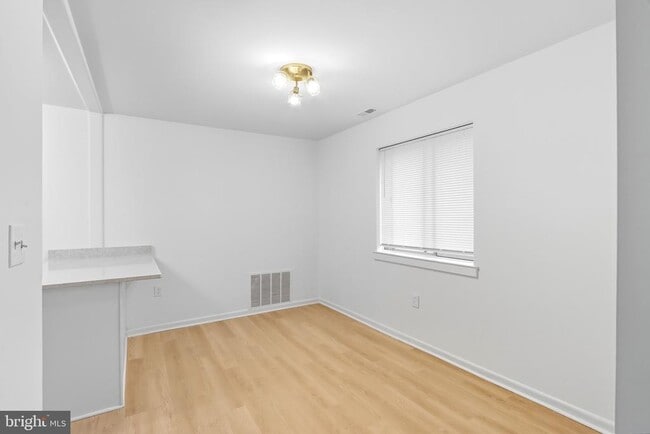 Building Photo - 5005 Green Mountain Cir