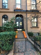Building Photo - 103 Beacon St