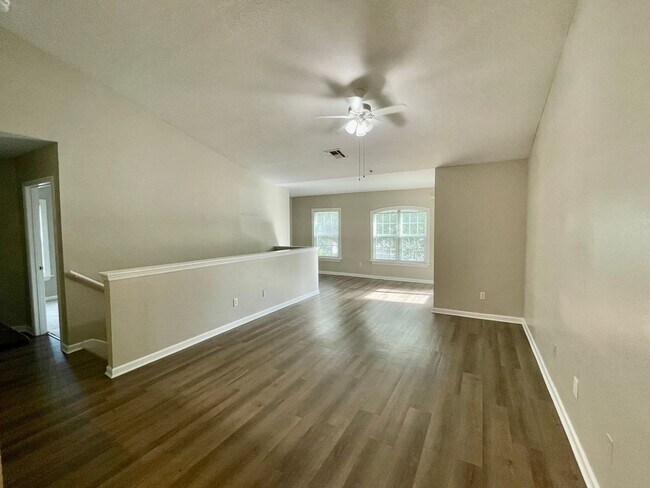 Building Photo - 6542 Swissco Dr