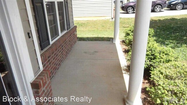 Foto del edificio - 3 br, 2.5 bath House - 149 Pearson Place
