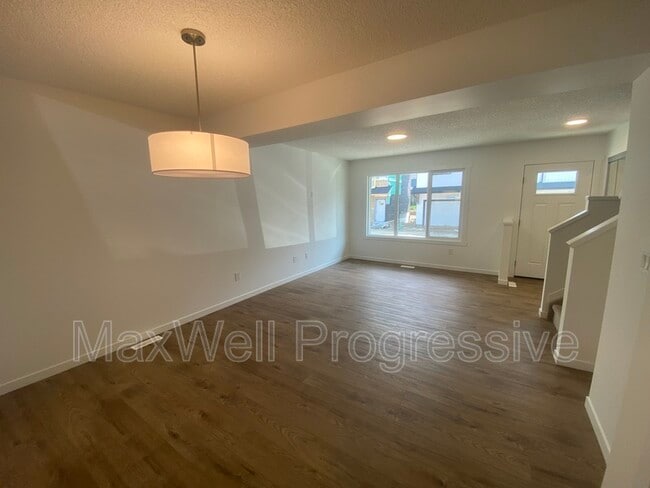 Building Photo - 1025 Secord Promenade