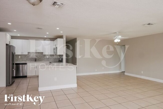 Building Photo - 3141 Jackson Blvd