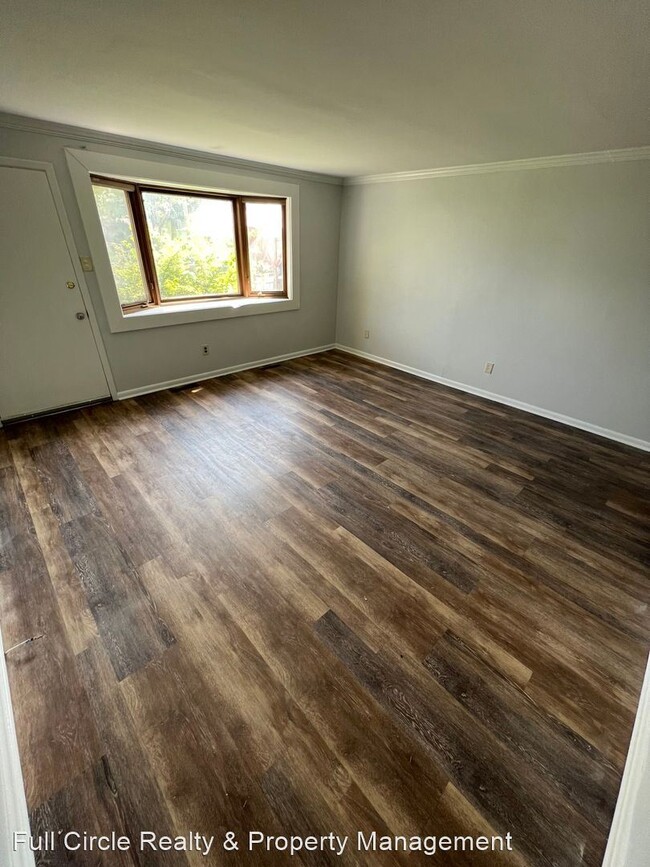 Foto del edificio - 3 br, 1.5 bath House - 1962 S Hall Street