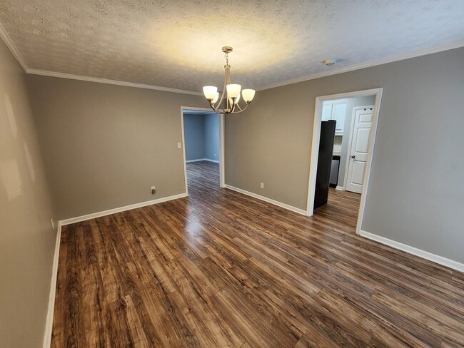 Building Photo - 365 Winding River Dr