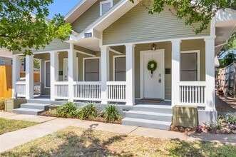 Building Photo - 4121 Junius St