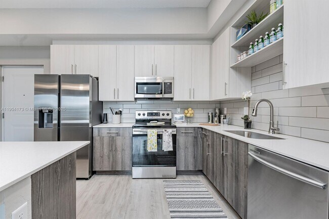 Foto del edificio - 9281 NW 57th St