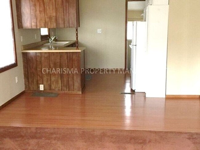 Foto del edificio - 905 N Blauvelt Ave