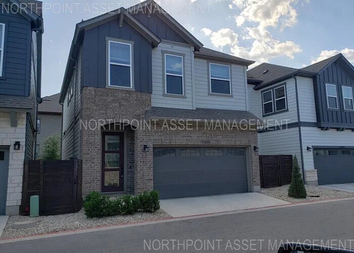 Primary Photo - Modern Luxury Home in Presidio Station – P...