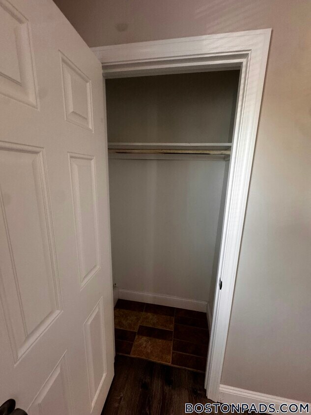 Foto del edificio - 169 Aiken Ave