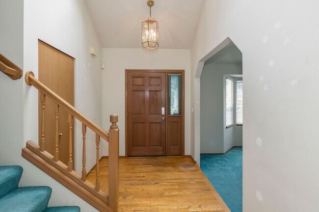 Foto del edificio - SILVERDALE 2 STORY HOME - 4 Bed 3 Bath