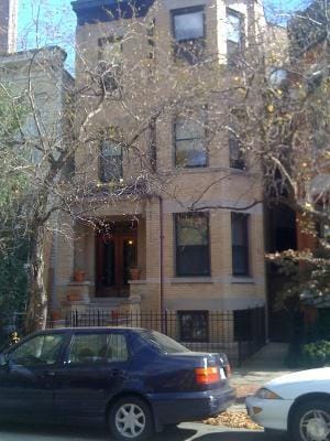 Building Photo - 1827 N Lincoln Park W