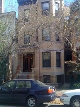 Building Photo - 1827 N Lincoln Park W