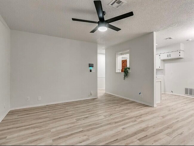 Foto del edificio - 1315 Beaumont St