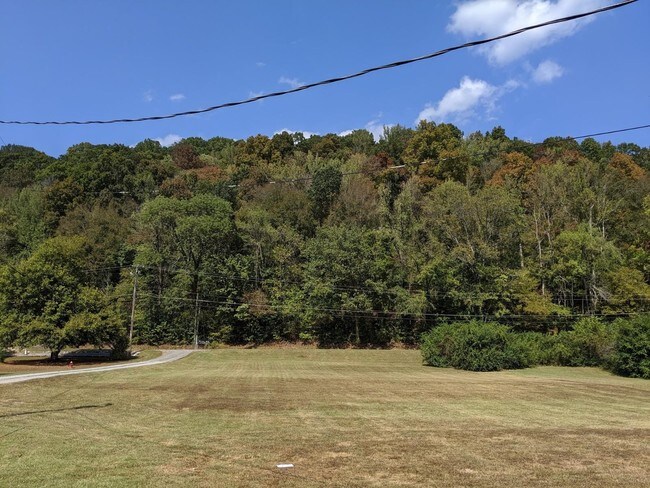 Building Photo - 653B Hidden Creek Run