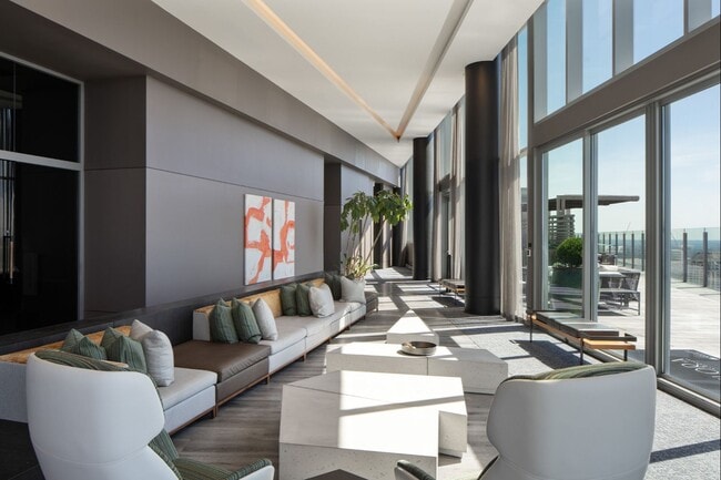 Building Photo - Elora at Buckhead