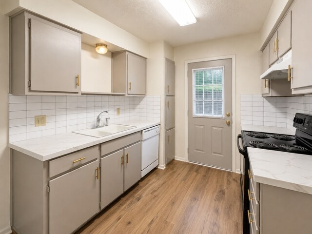 Foto del edificio - 2 Bedroom 2 Bath Duplex for Lease in Benbrook! $350 OFF 1st Month Rent with 18 Month Lease!