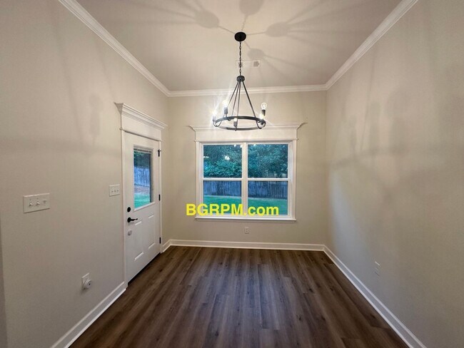 Foto del edificio - 4 BD 2 BA