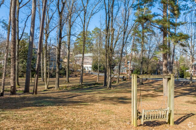 Ansley Park, along Park Lane and Maddox Drive.