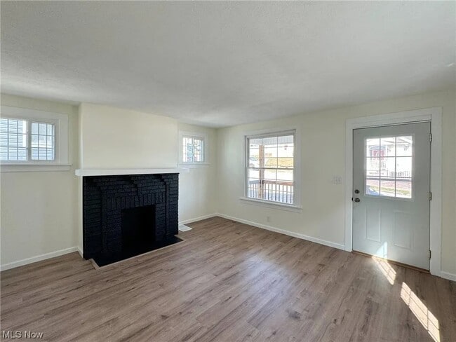Building Photo - 1019 Trenton St