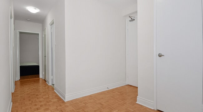 Photo du bâtiment - 214 St George St