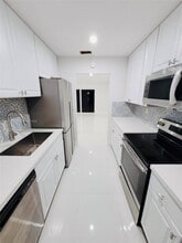 Building Photo - 5510 SW 139th Pl