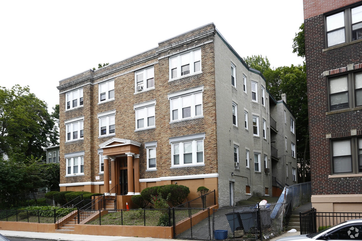 Primary Photo - 34 Crawford St