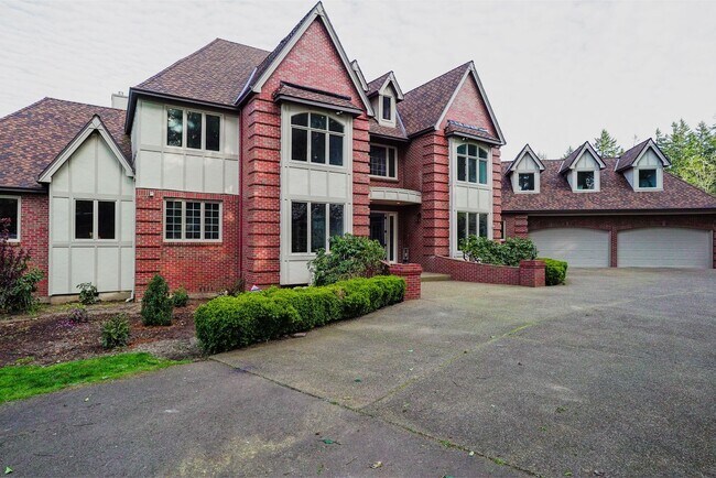 Foto del edificio - Pete’s Mountain Estate with Mountain Views