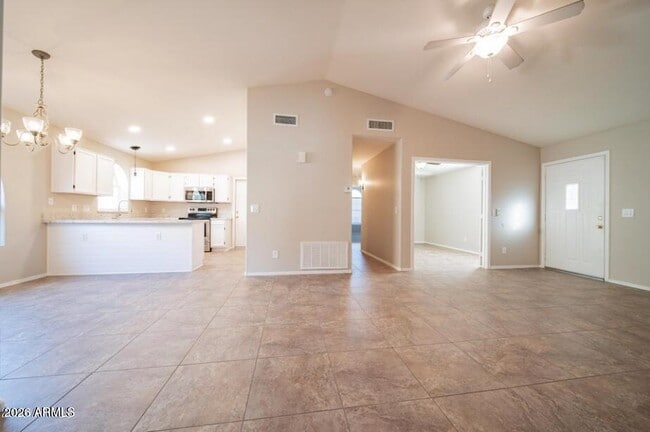 Foto del edificio - 8909 W Davis Rd