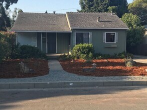 Building Photo - 1861 Hope St