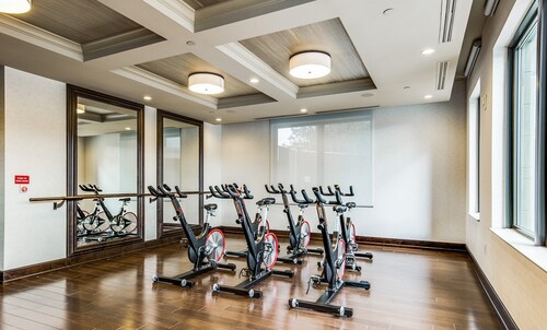 Foto del edificio - 4 Chelsea Blvd