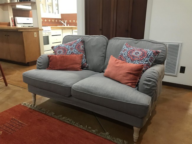 Building Photo - 220 Alvarado Rd