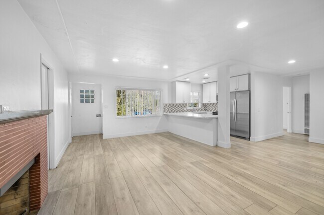 Foto del edificio - 6306 Connie Dr