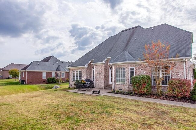 Building Photo - 1040 Pittman Dr