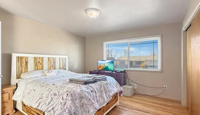 Building Photo - 2891 S Valentia St