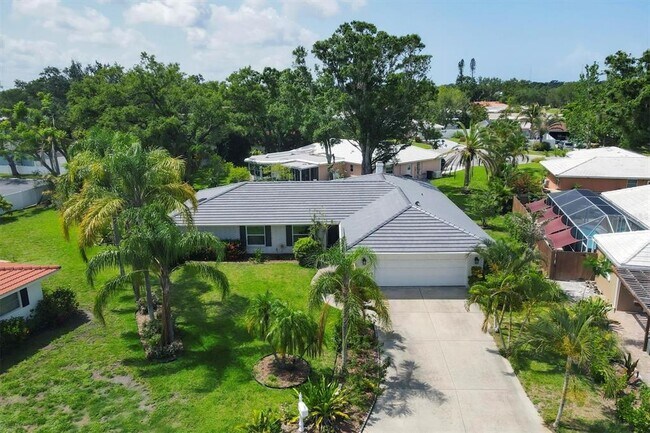 Foto del edificio - 3313 Pembrook Dr