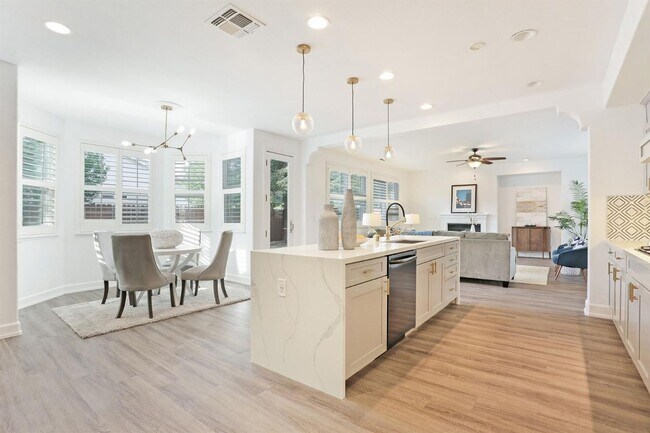Building Photo - HOLIDAY SPECIAL: $500 OFF THE FIRST MONTHS...