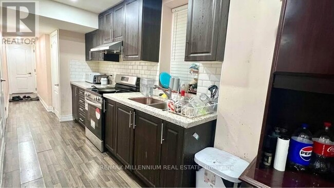 Photo du bâtiment - 49 Frenchpark Cir