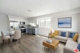 Foto principal - 714 W 41st Pl