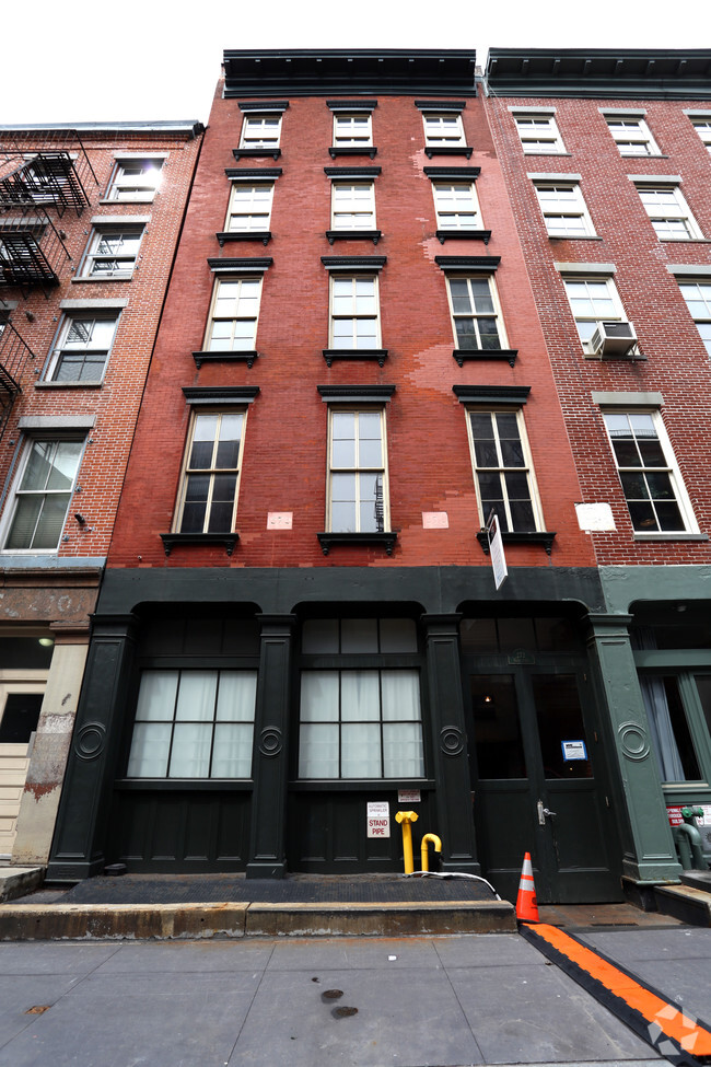 Building Photo - Voyager Lofts