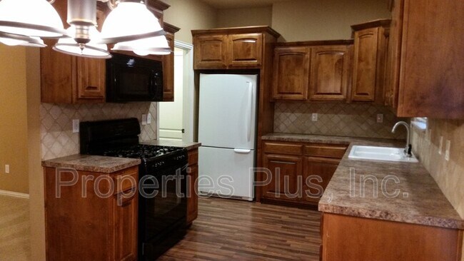 Foto del edificio - 9805 E 108th Ct N