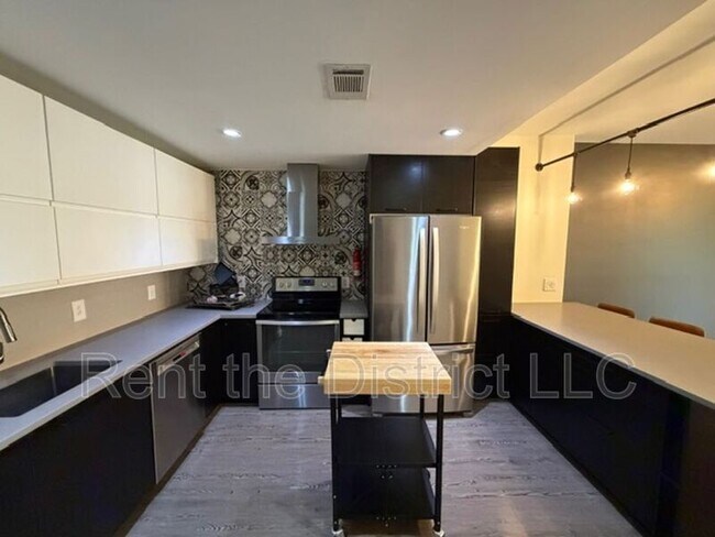 Photo - 1010 Massachusetts Ave NW Apartment