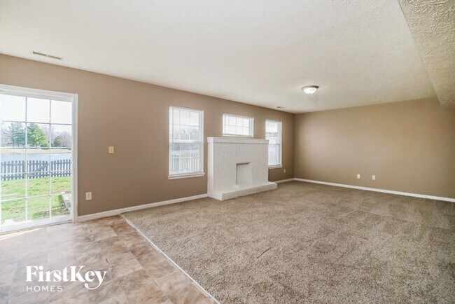 Foto del edificio - 7241 Graymont Dr