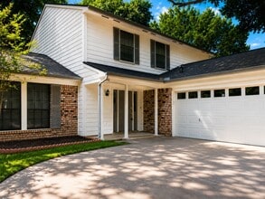 Building Photo - 16042 Pinyon Creek Dr