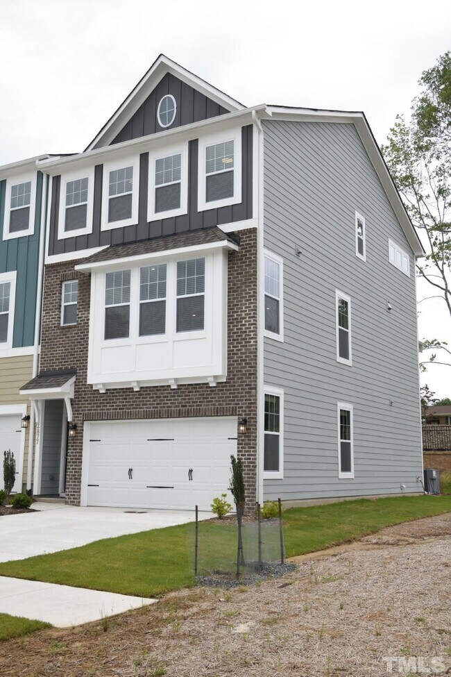 Building Photo - 2877 Dallas Valley Ln