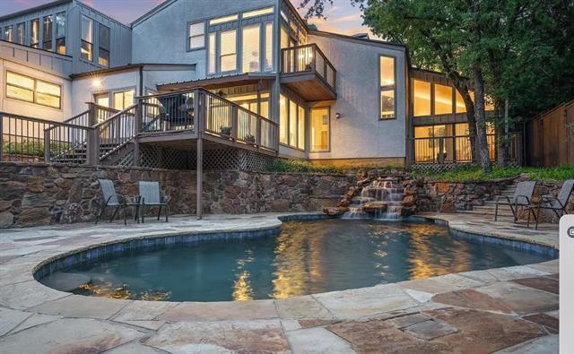 Foto del edificio - 2304 Wood Cliff Ct